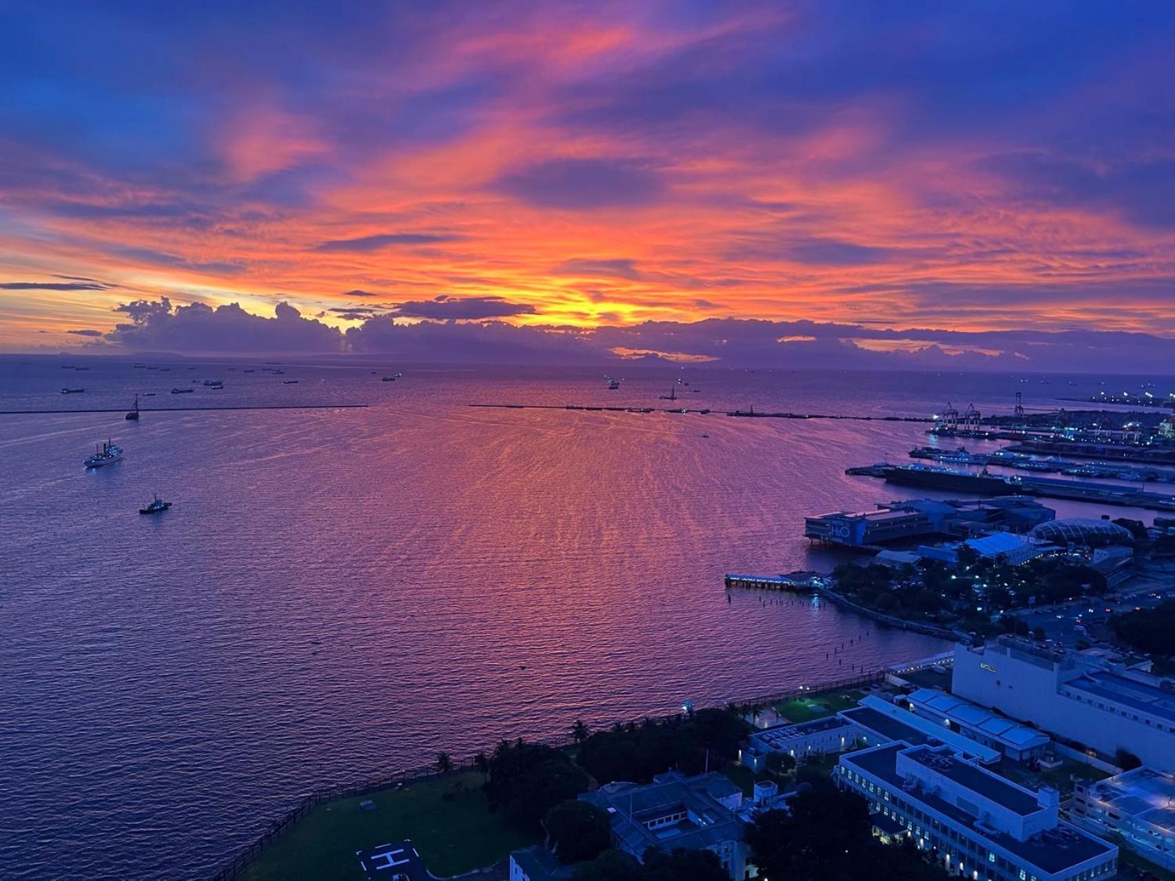 Dreamy Sunset Bay Aparthotel Manila Exterior photo